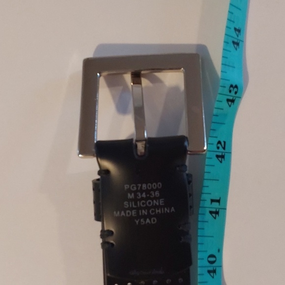 Women's Black Silicone Rubber Edgy MOD Silver Square Buckle Belt New Sz.S/M - Picture 6 of 7